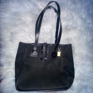 Dooney & Bourke shoulder bag